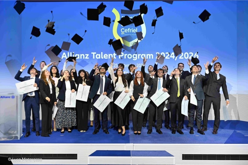Allianz Italia, Lancio del “tocco” alla Cerimonia di Diploma del Master in Finance, Insurance and New Technologies © Luca Matarazzo