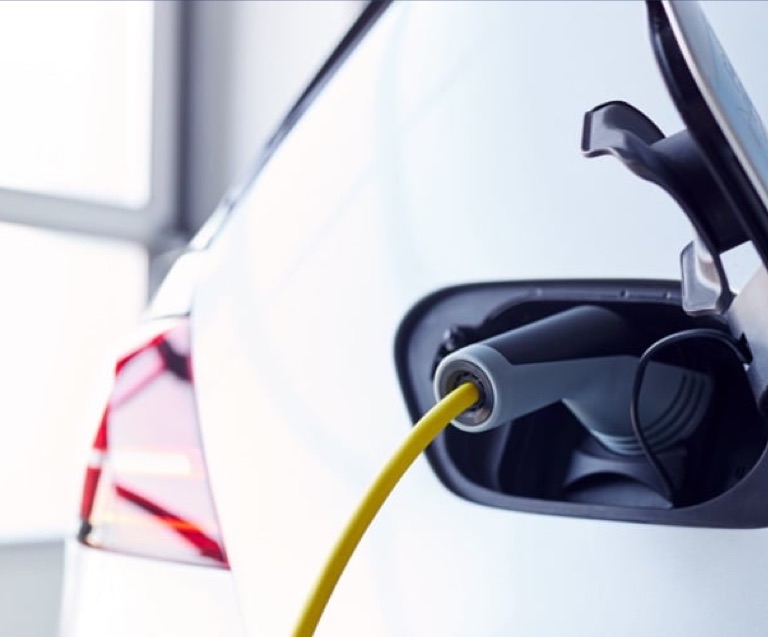 Le auto full electric: come funzionano e perché sceglierle