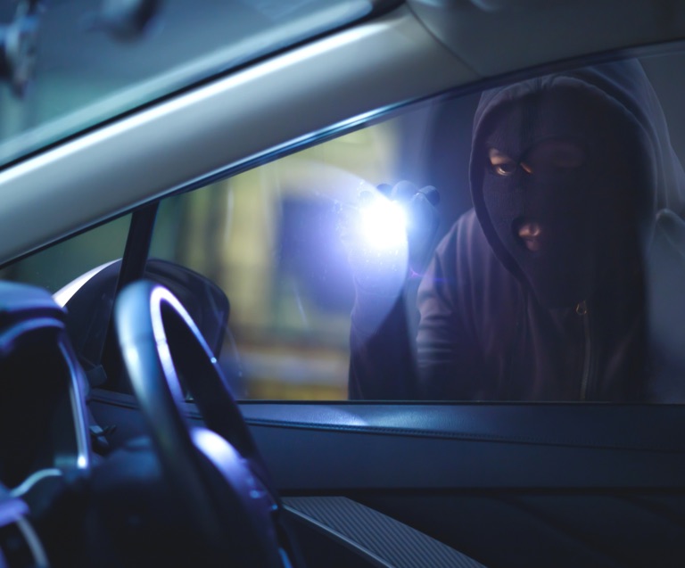 Protezione furto batteria di trazione per auto ibride ed elettriche