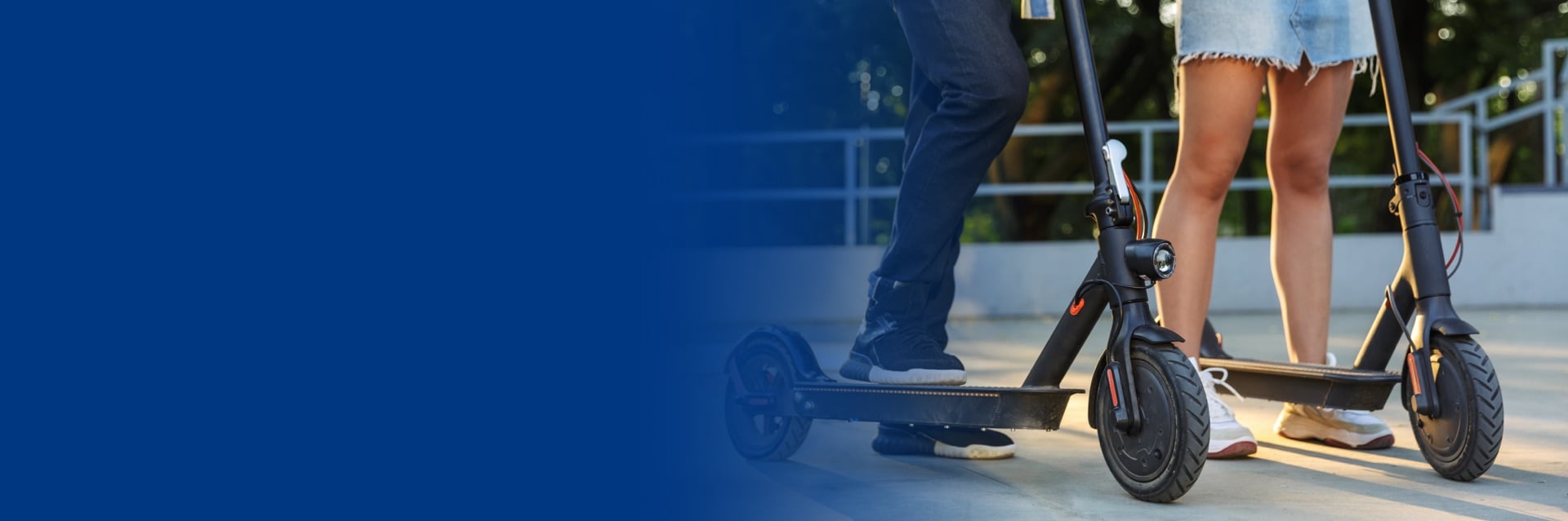 Coppia di monopattini assicurati con Allianz RCA Monopattino